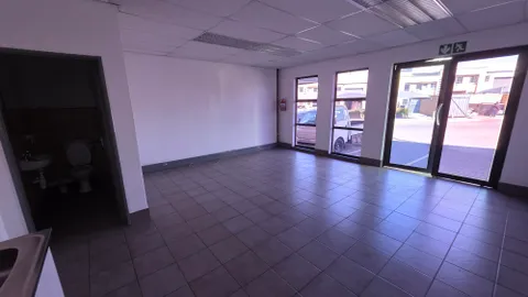 Knightsgate Industrial Park, Corner Jack and Germiston, Germiston has a 233m² industrial Unit Available To Let (8)